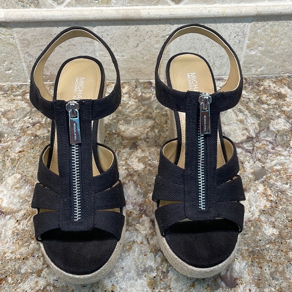 Michael Kors Platform Sandals - Picture 1 of 3